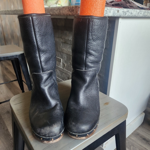 Ugg Australia Cora Leather Fold Over shearling Boots 2 in 1 look!! - Picture 2 of 12